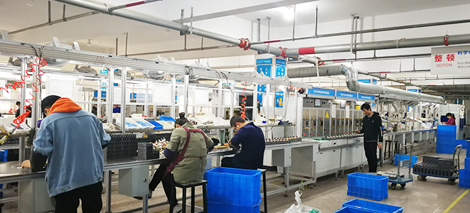 Circuit Breaker Manufacturing Factory